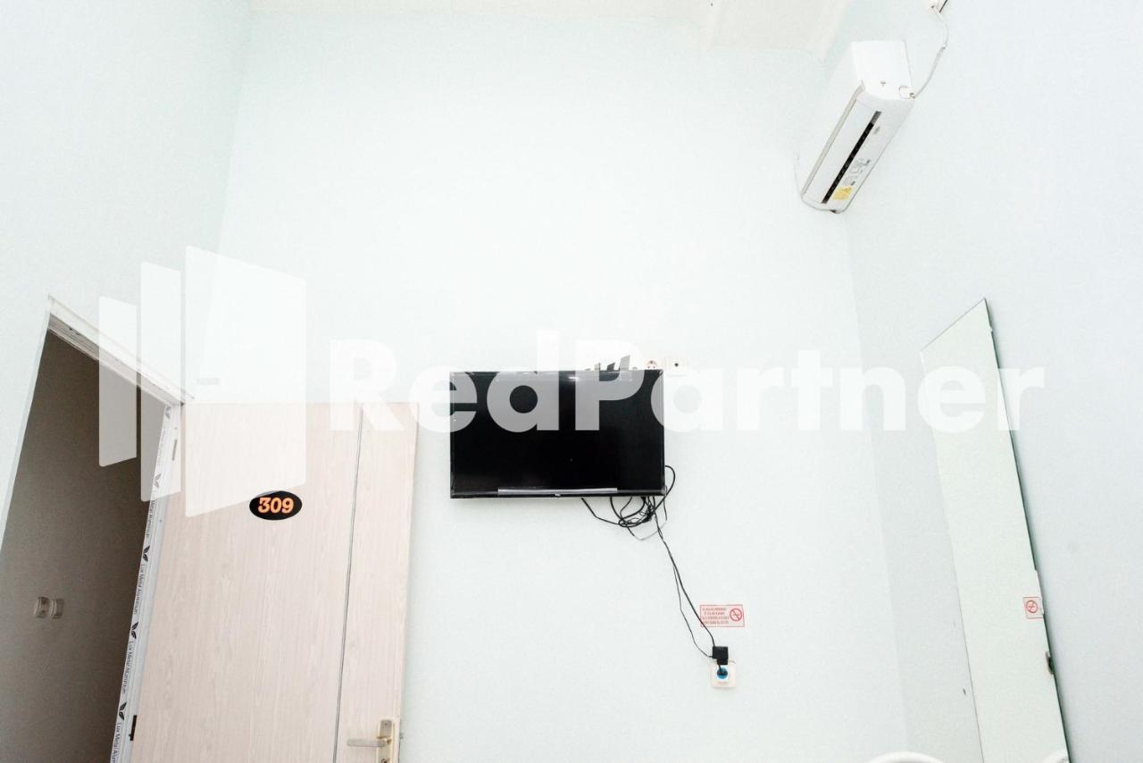 Happy Inn Puspo Mitra Reddoorz Jomblang Екстериор снимка