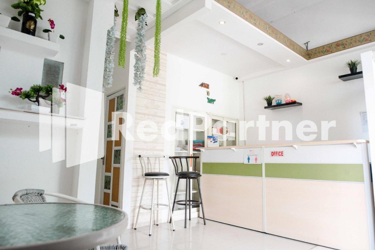 Happy Inn Puspo Mitra Reddoorz Jomblang Екстериор снимка